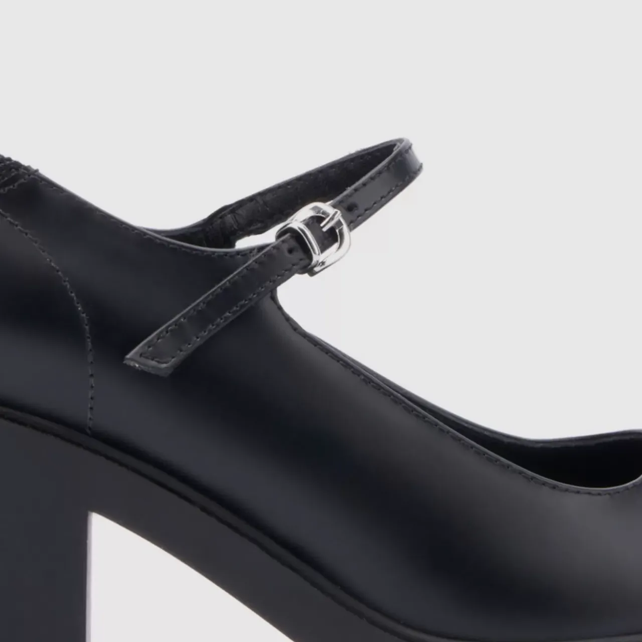 Aquatalia Heels-Casha Black