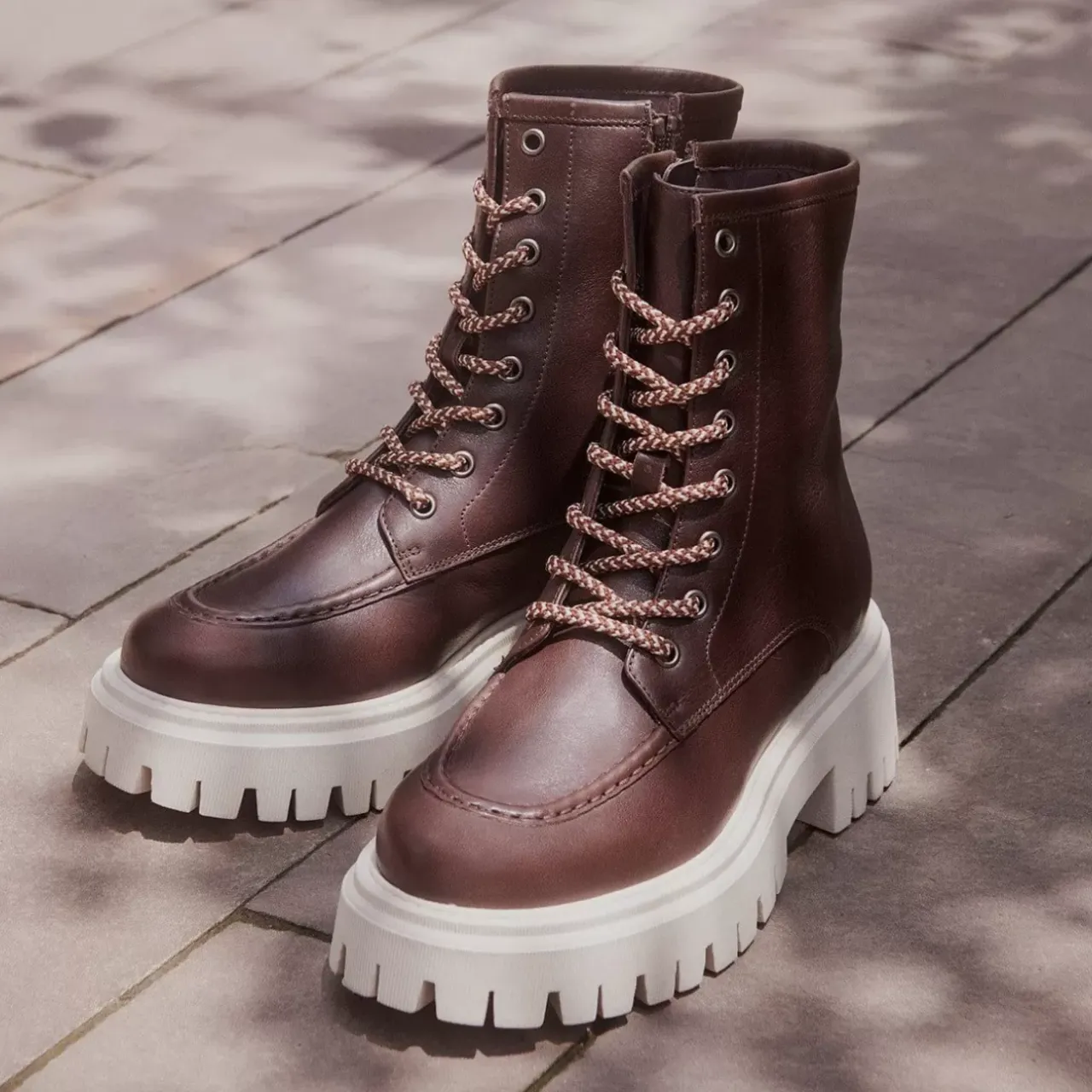 Aquatalia Boots-Luisina Black/Brown