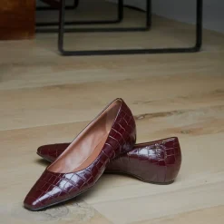 Aquatalia Flats-Marcella Deep Wine