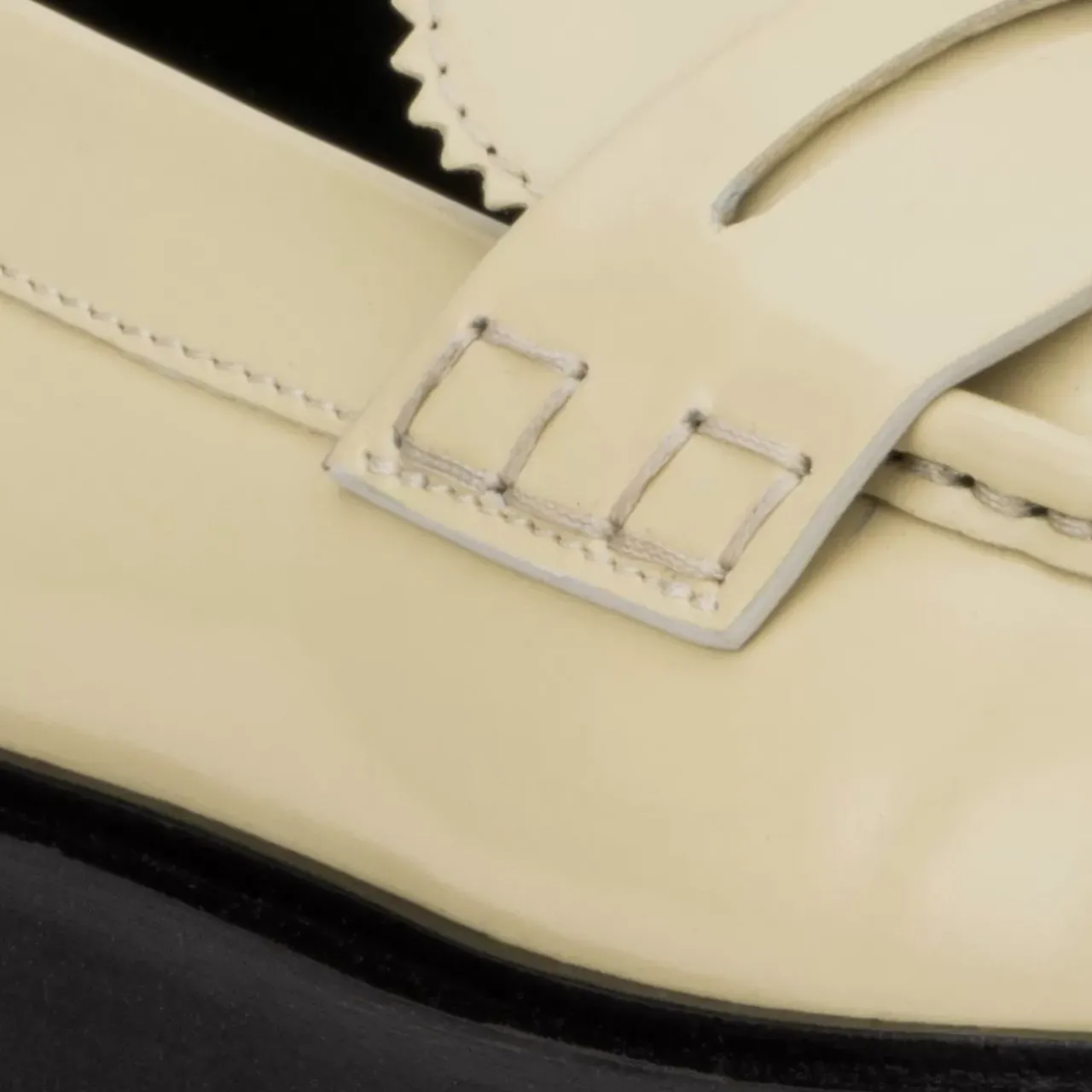 Aquatalia Flats-Marice Cream