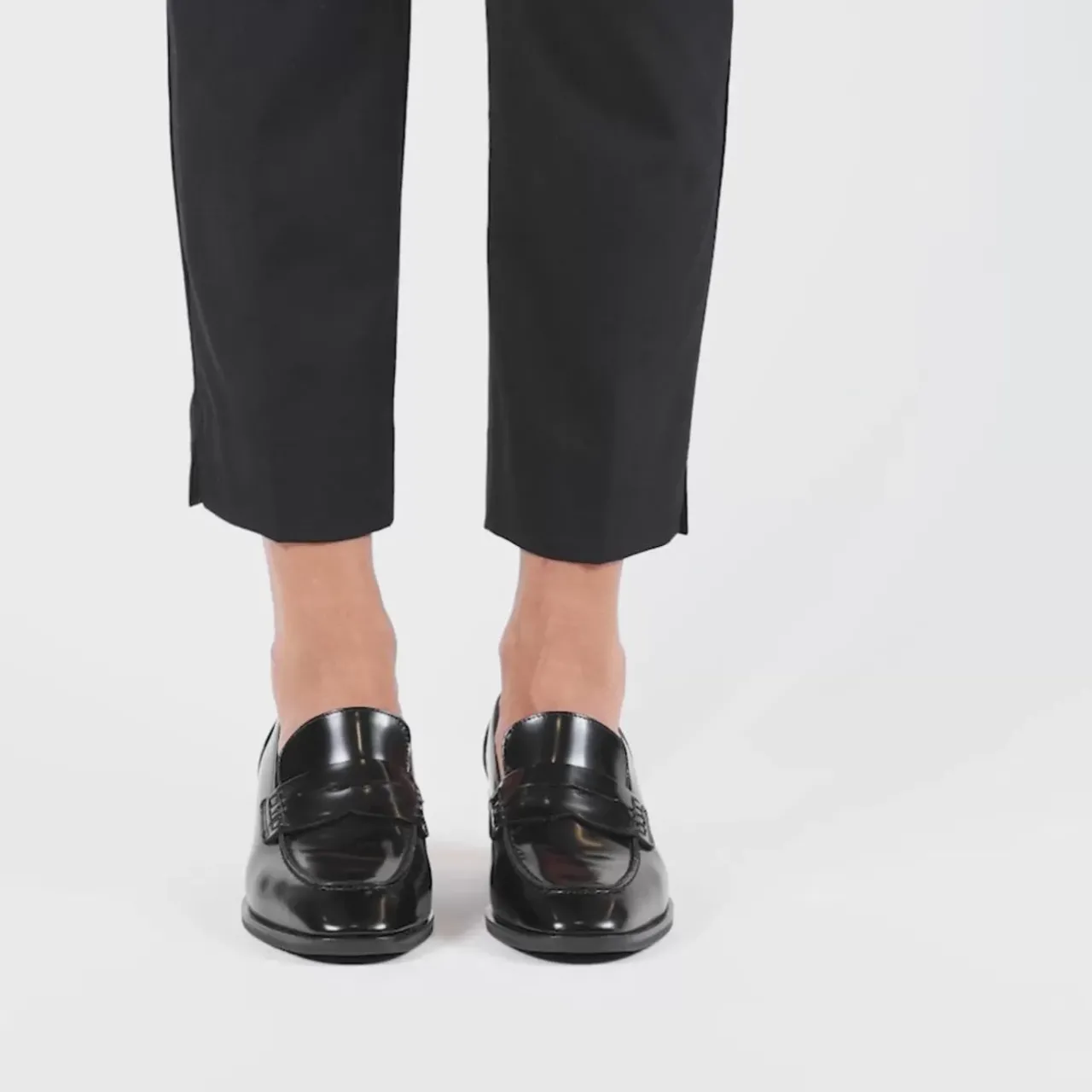 Aquatalia Flats-Rada Black